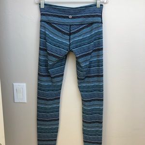 Lululemon leggings size 4!!